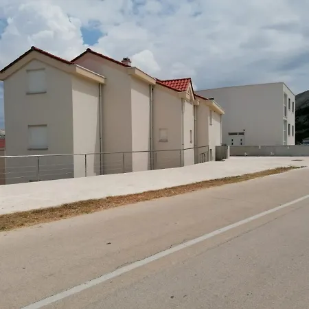 Apartman Bungic 1 * Pag Town