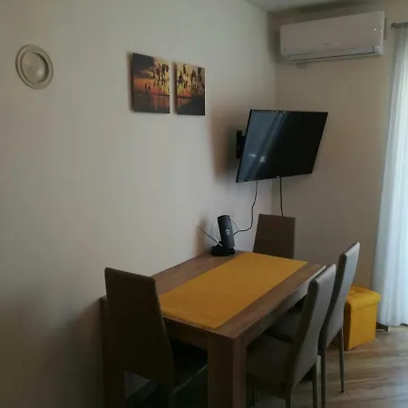 Apartman Bungic 1 * Pag Town