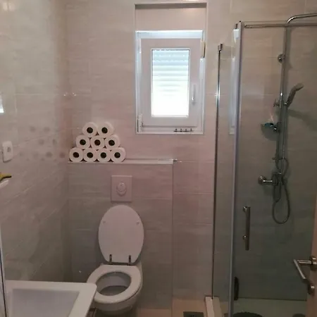 Appartement Apartman Bungic 1 *