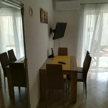 Apartman Bungic 1 * Pag Town